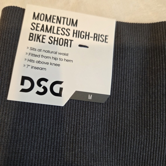 DSG Momentum Seamless High-Rise Bike Shorts Womens Medium New Hits Above Knee - Picture 8 of 9
